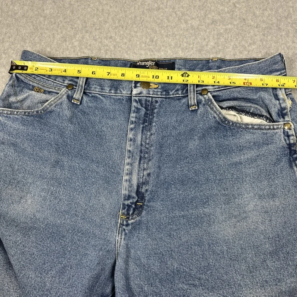 Wrangler George Strait 13mgs Denim Men's 38x36(36x36) Medium Wash Cowboy Jeans